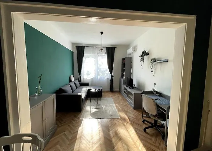 Flat Historic Center * София